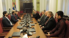 29. децембар 2016. Народни посланици Муамер Зукорлић и Јахја Фехратовић у разговору са делегацијом санџачке дијаспоре